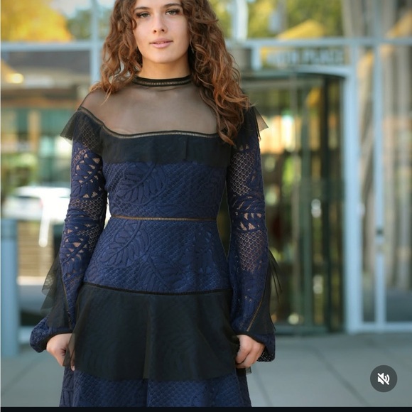 Lucia’s Sarto ♍️ dress navy blue lace black ruffle medium - Picture 1 of 16
